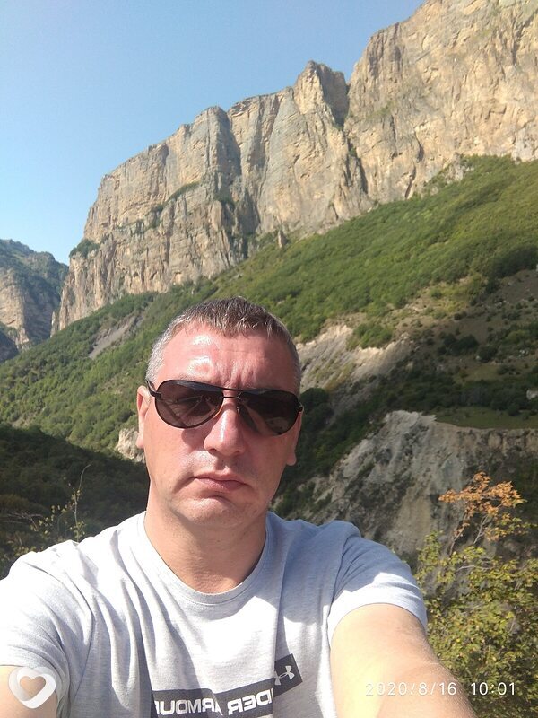 Олег, 45, Минеральных Водах — анкета №998953