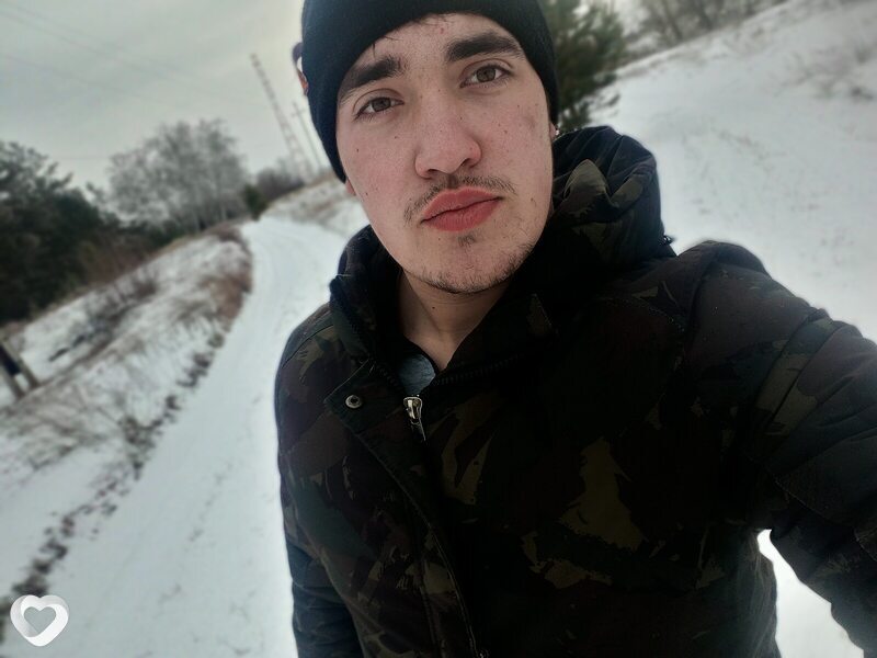 Антон, 21, Москве — анкета №999369