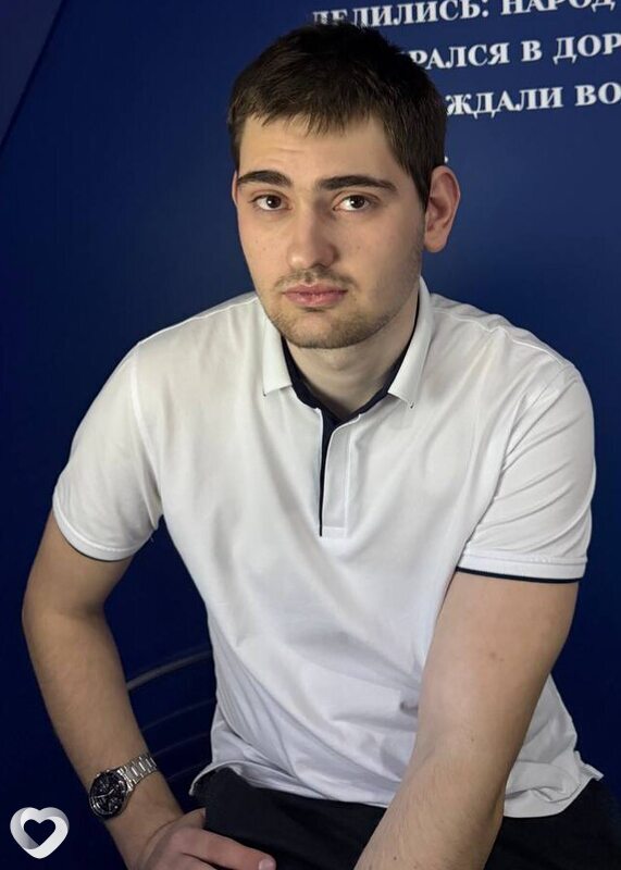 Николай, 21, Москве — анкета №1002008