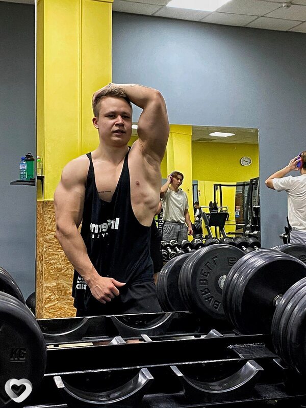 Ян, 23, Самаре — анкета №1002997