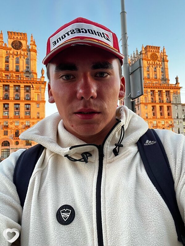Илья, 20, Санкт-Петербурге — анкета №1003486
