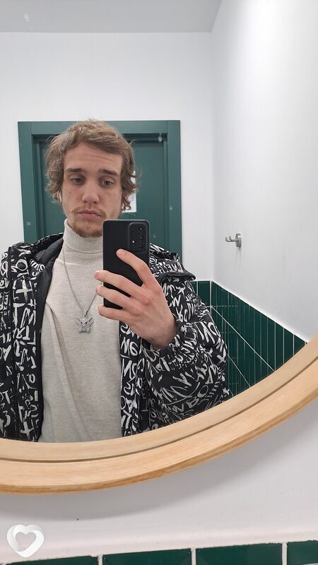 Виталий, 23, Тюмени — анкета №1003998