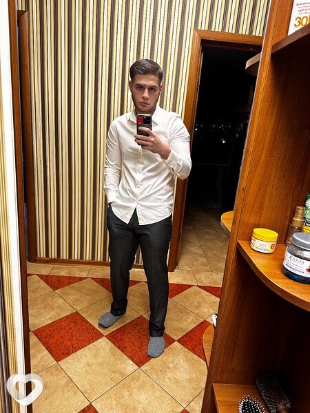 Михаил, 23, Калининграде — анкета №1005267