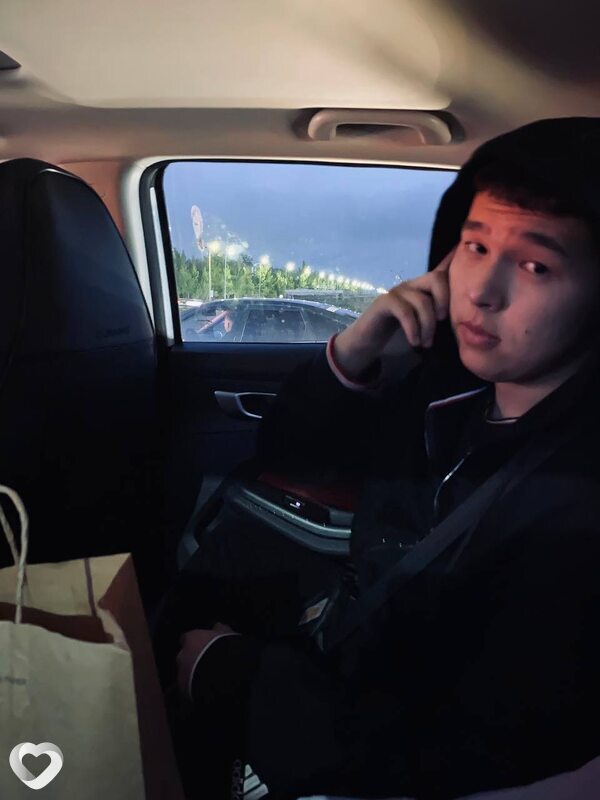 Olzhas, 21, Алматы — анкета №1007667