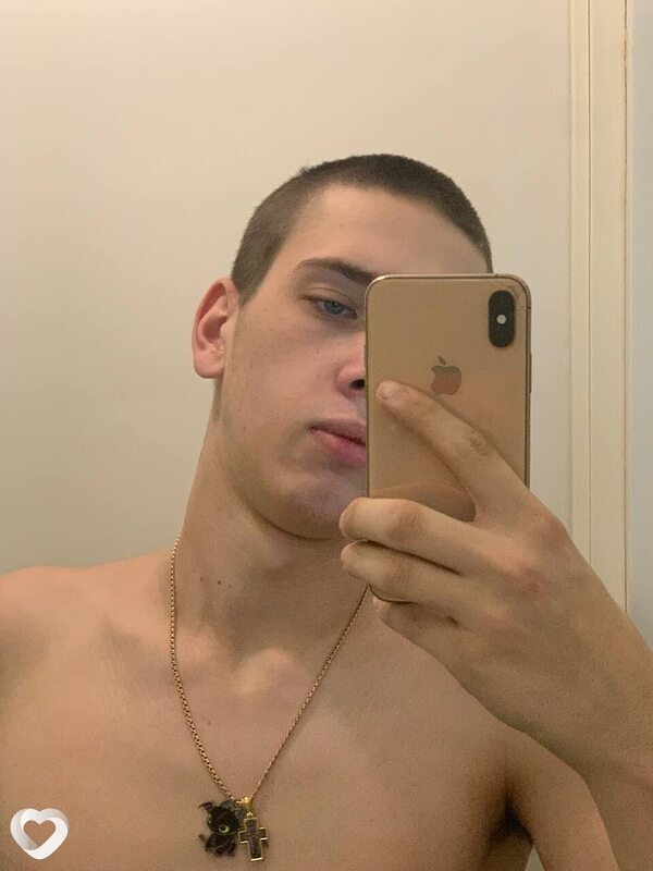 Данила, 21, Москве — анкета №1008620