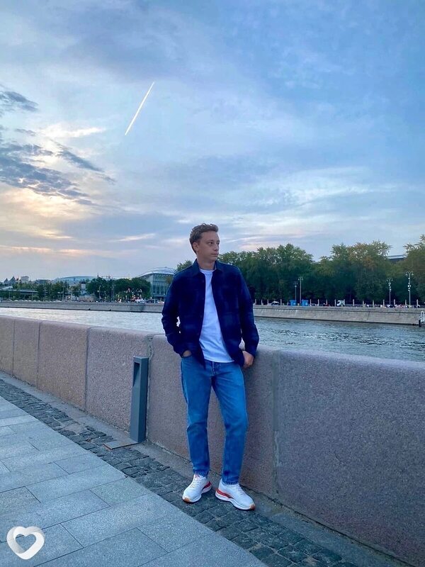 Максим, 28, Москве — анкета №1009433