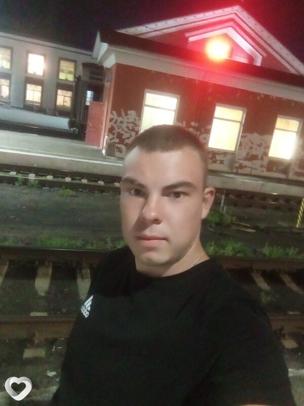 Дмитрий, 22, Бийске — анкета №1009636