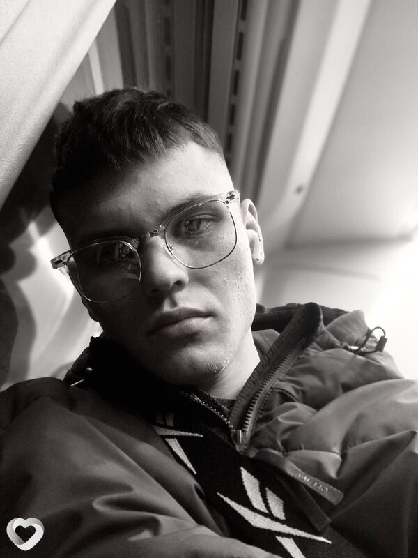 Дмитрий, 21, Москве — анкета №1009582