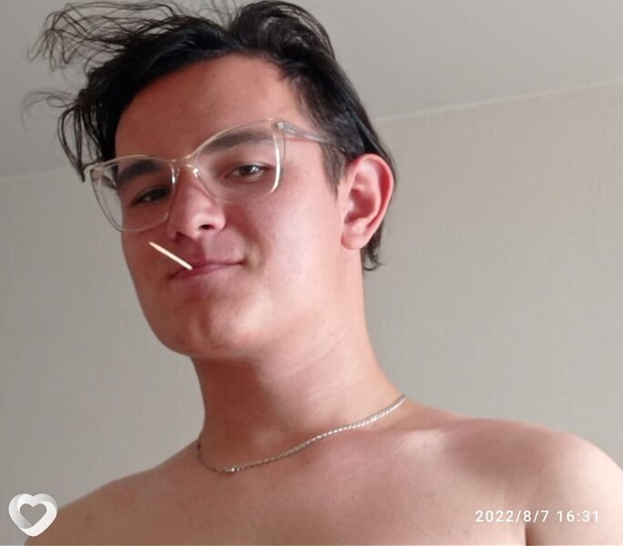 Александр, 23, Москве — анкета №1010002