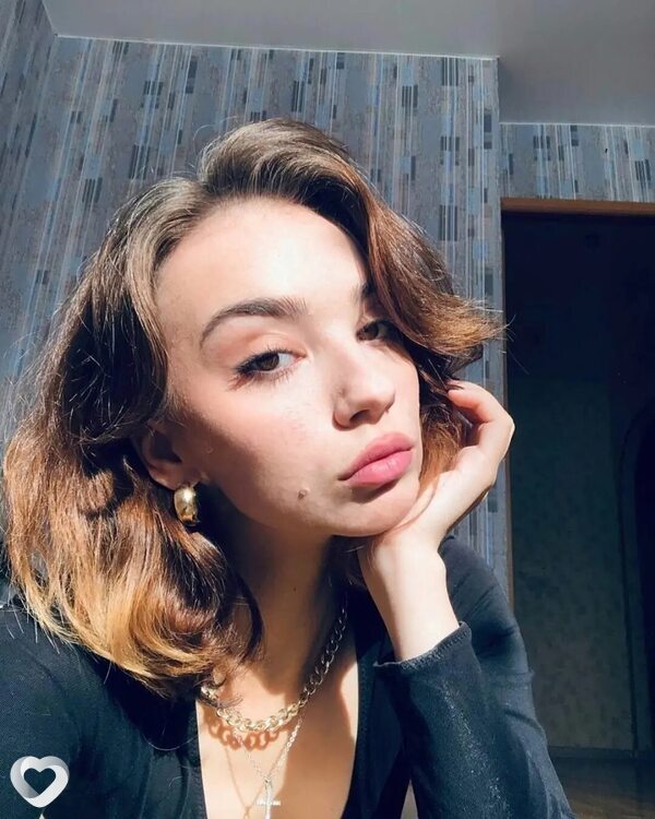 Екатерина, 22, Барнауле — анкета №1010374