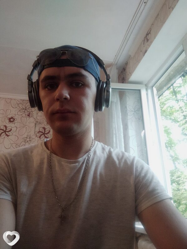 Иван, 24, Кишинёв — анкета №1011310