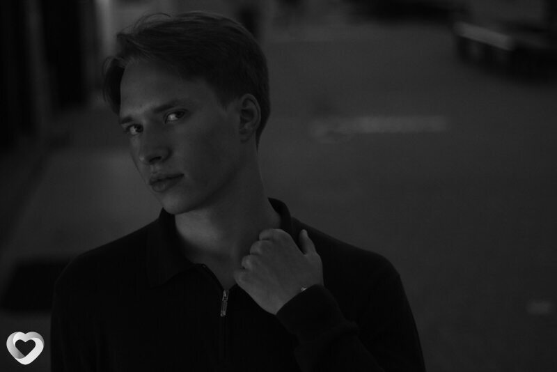 Лев, 21, Екатеринбурге — анкета №1011134