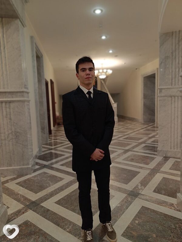 Максим, 20, Мурманске — анкета №1011857