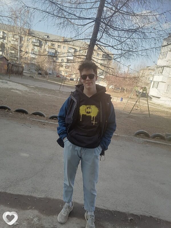 Стас, 20, Копейске — анкета №1012060