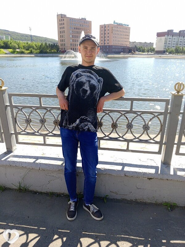 Кирилл, 24, Воронеже — анкета №1012803