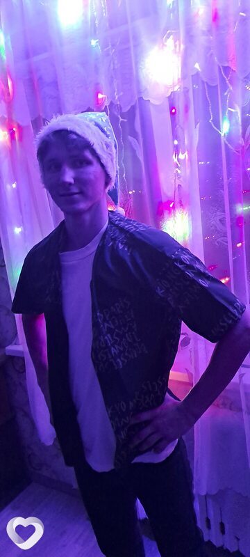 Кирилл, 20, Витебске — анкета №1013321