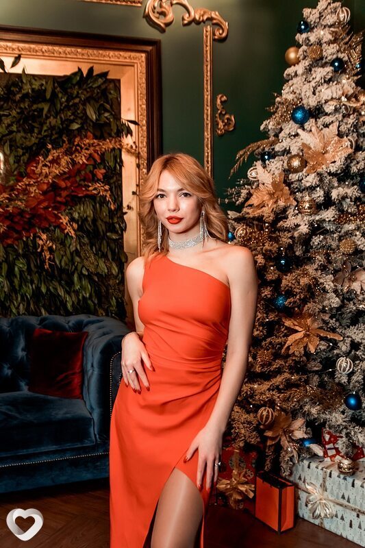 Алена, 22, Екатеринбурге — анкета №1013465