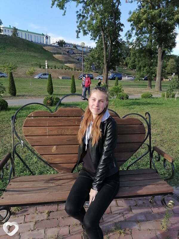 Полина, 22, Могилев — анкета №1013655