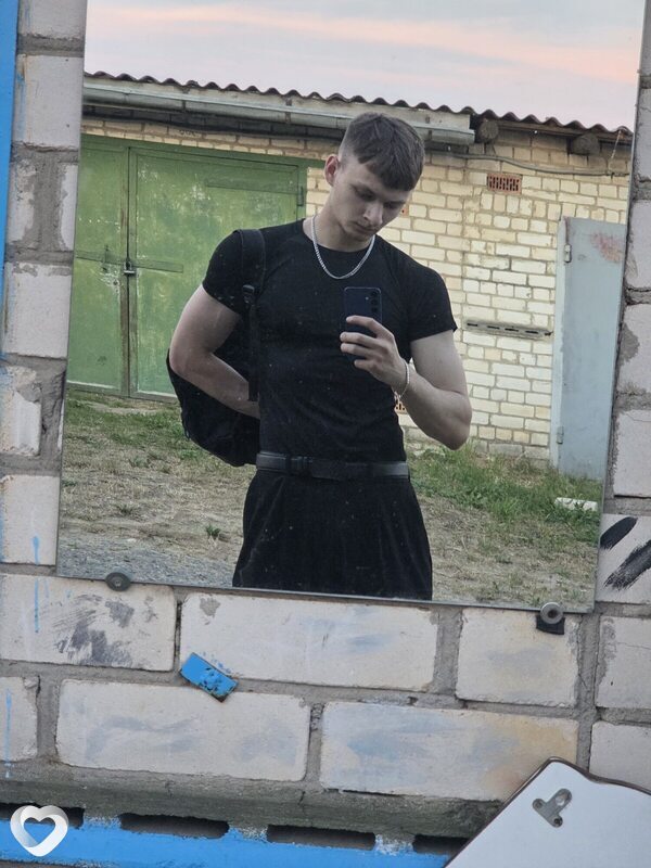 Влад, 21, Островце — анкета №1013670
