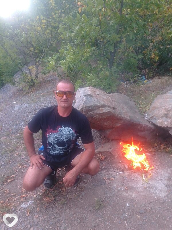 Володя, 52, Снежном — анкета №1013886