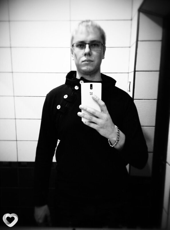 Максим, 33, Донецке — анкета №1014065