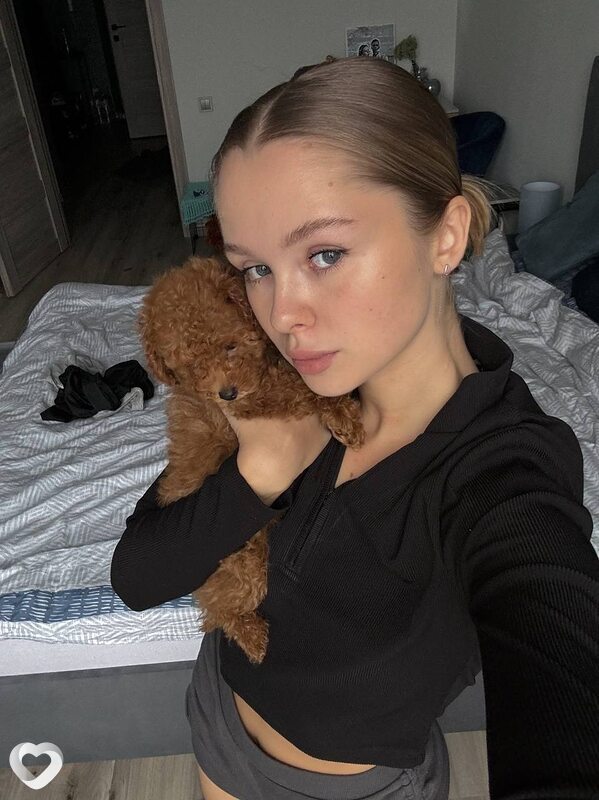 Оля, 23, Сочи — анкета №1014275