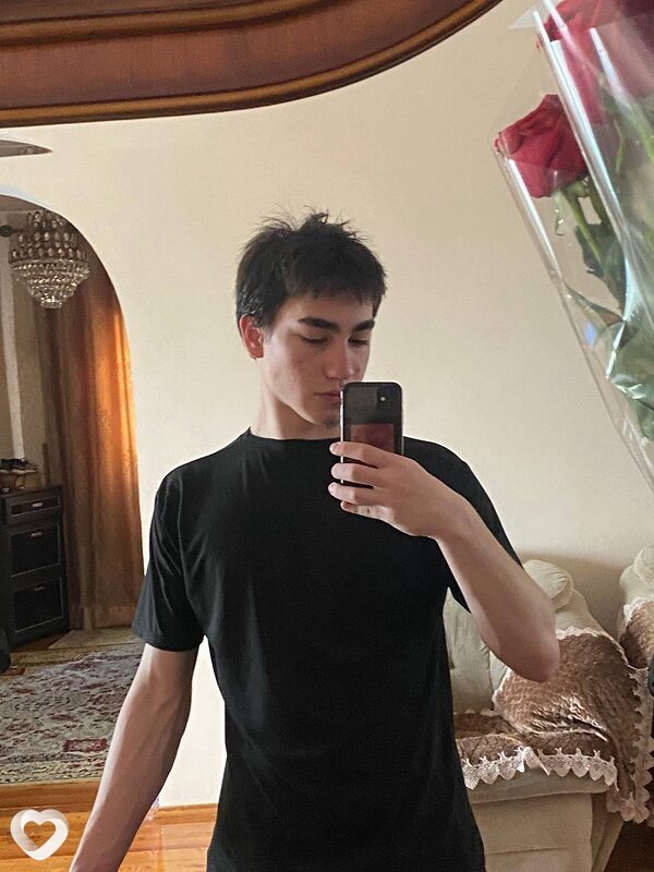 Максимильян, 23, Махачкале — анкета №1014997