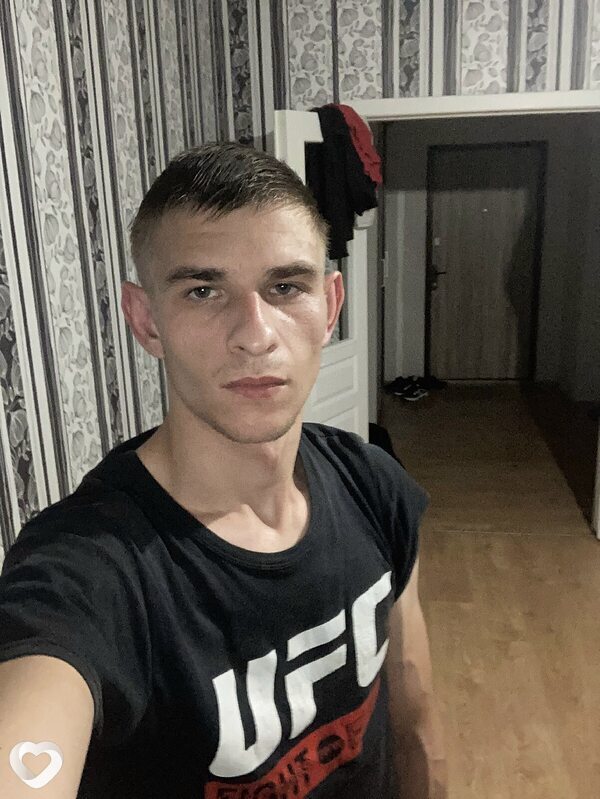 Саня, 28, Минске — анкета №1015090