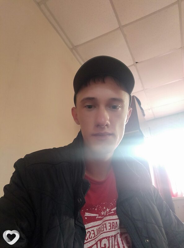 Артём, 27, Омске — анкета №1015450