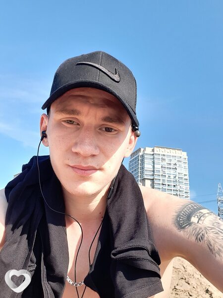 Денис, 25, Москве — анкета №1016307