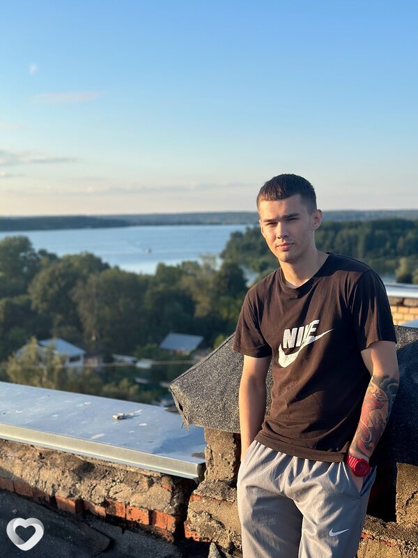 Макс, 21, Солнечногорске — анкета №1017229