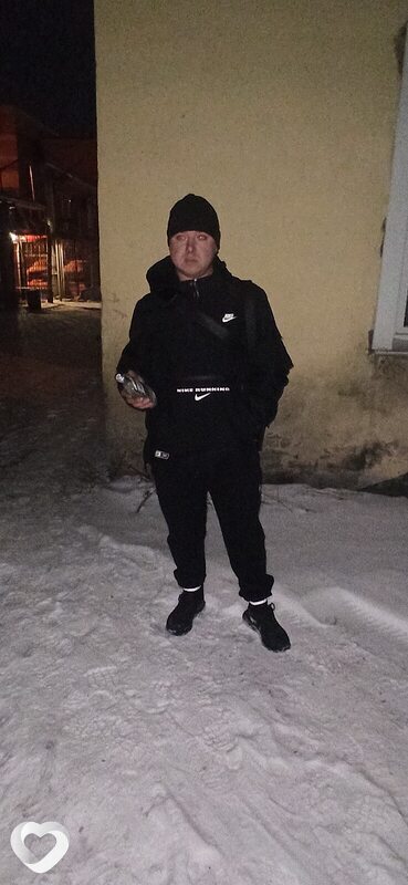 Виталий, 31, Белове — анкета №1017345