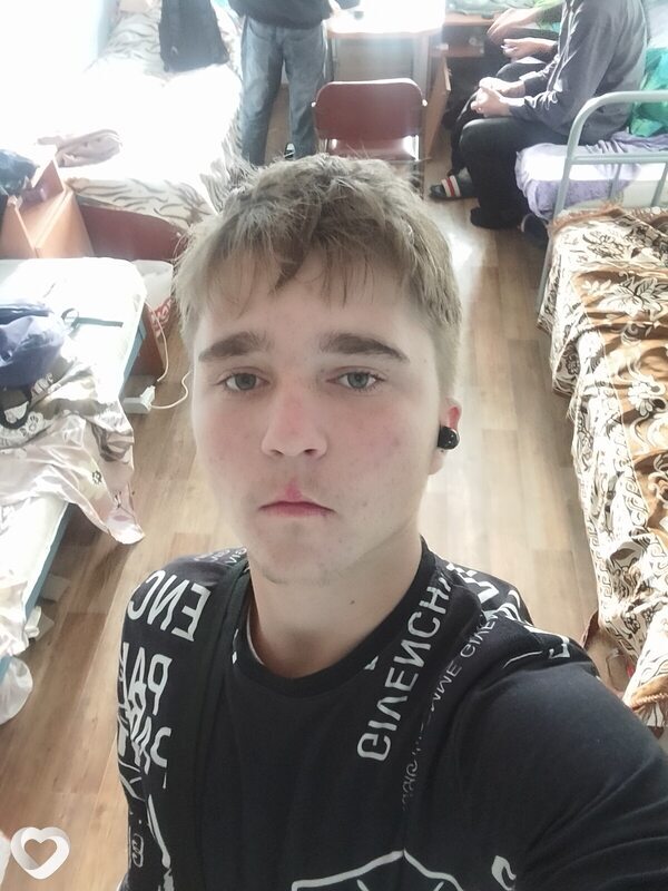 Эдуард, 20, Москве — анкета №1017709