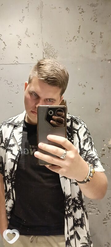 Олег, 32, Казани — анкета №1307943