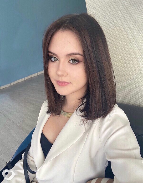 Эля, 21, Екатеринбурге — анкета №1019219