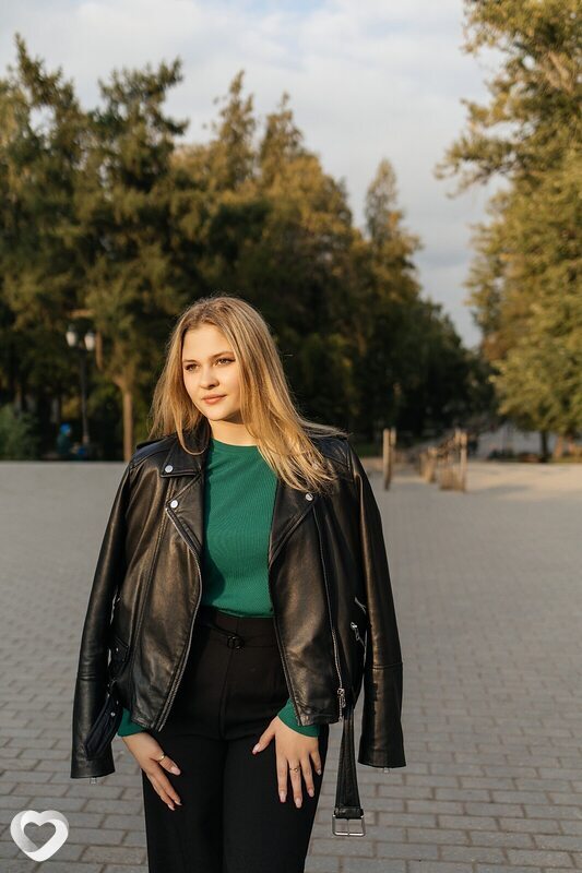 Алиса, 20, Перми — анкета №1019933