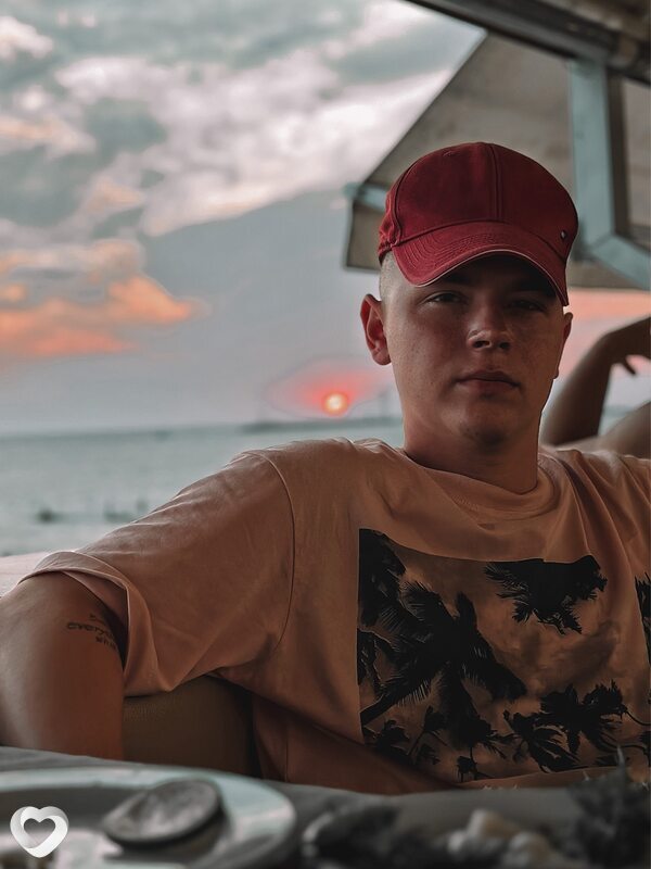 Иван, 25, Москве — анкета №1020713