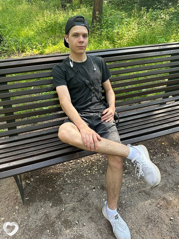 Денис, 21, Одинцове — анкета №1021691