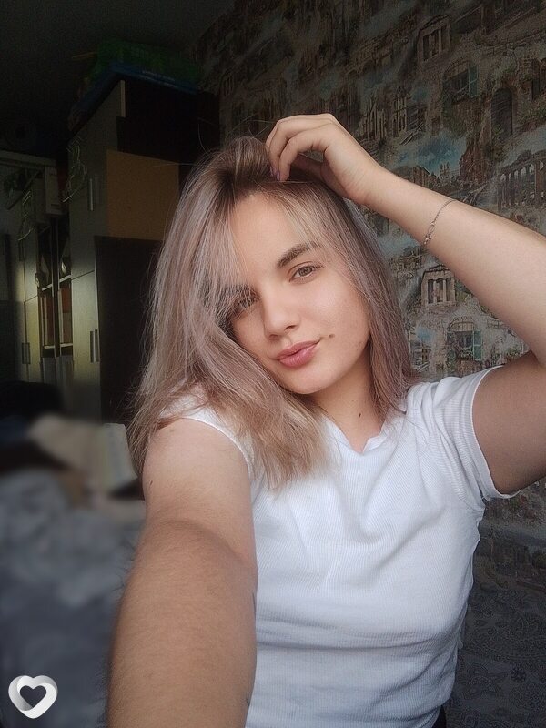 Аня, 22, Самаре — анкета №1022875