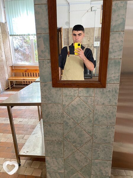 Ильяс, 22, Москве — анкета №1023037