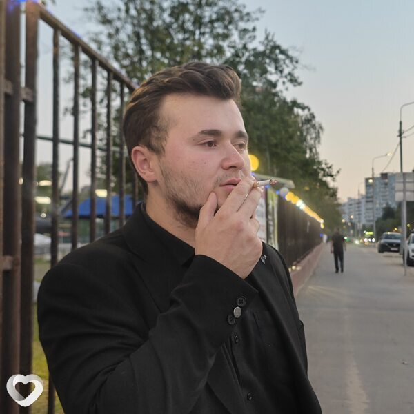 Эмиль, 21, Москве — анкета №1023301