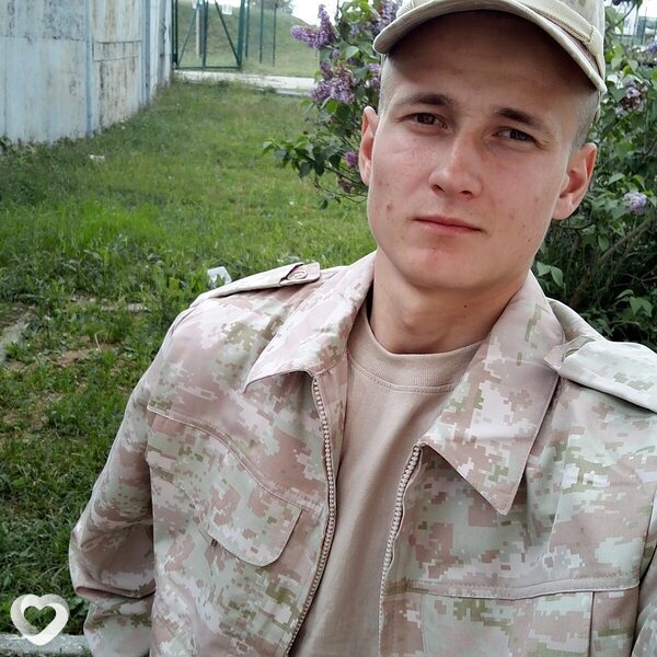 Владимир, 23, Ростове-на-Дону — анкета №1023423