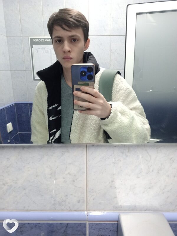 Константин, 21, Москве — анкета №1024189