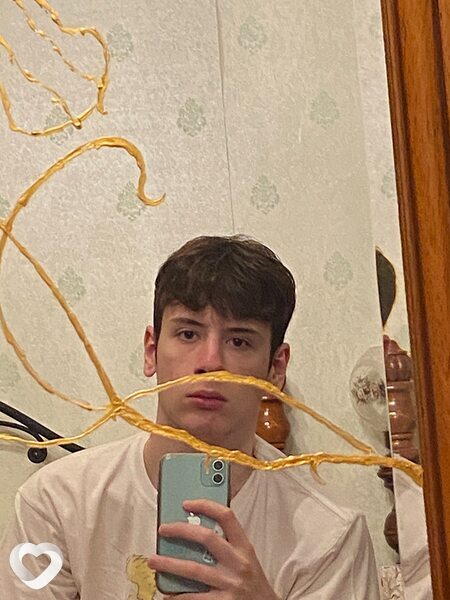Даня, 20, Москве — анкета №1024829