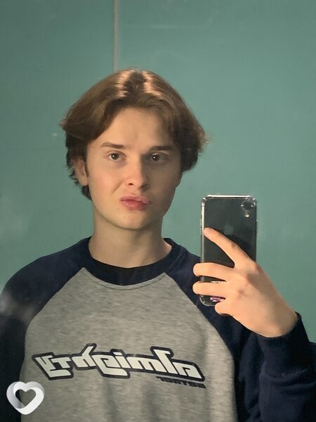 Илья, 20, Москве — анкета №1024971