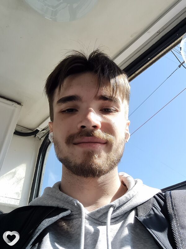 Максим, 24, Москве — анкета №1025119