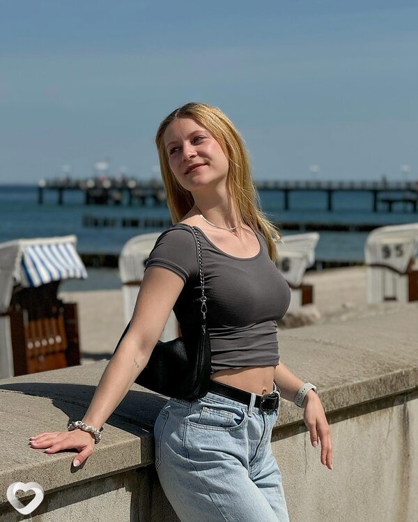 Алина, 26, Кузнецке — анкета №1025882