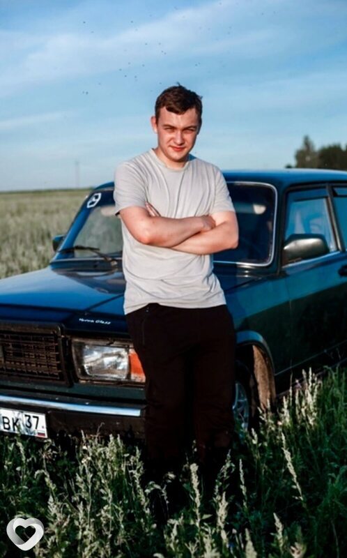 Максим, 23, Москве — анкета №1025851