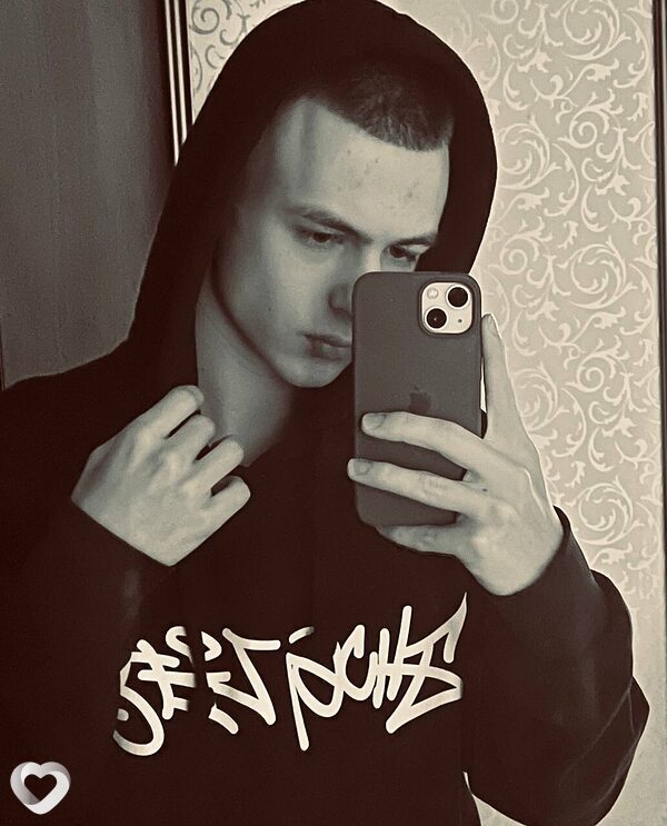 Максим, 23, Минске — анкета №1026484