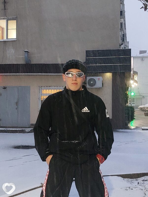 Альберт, 21, Краснодаре — анкета №1027853